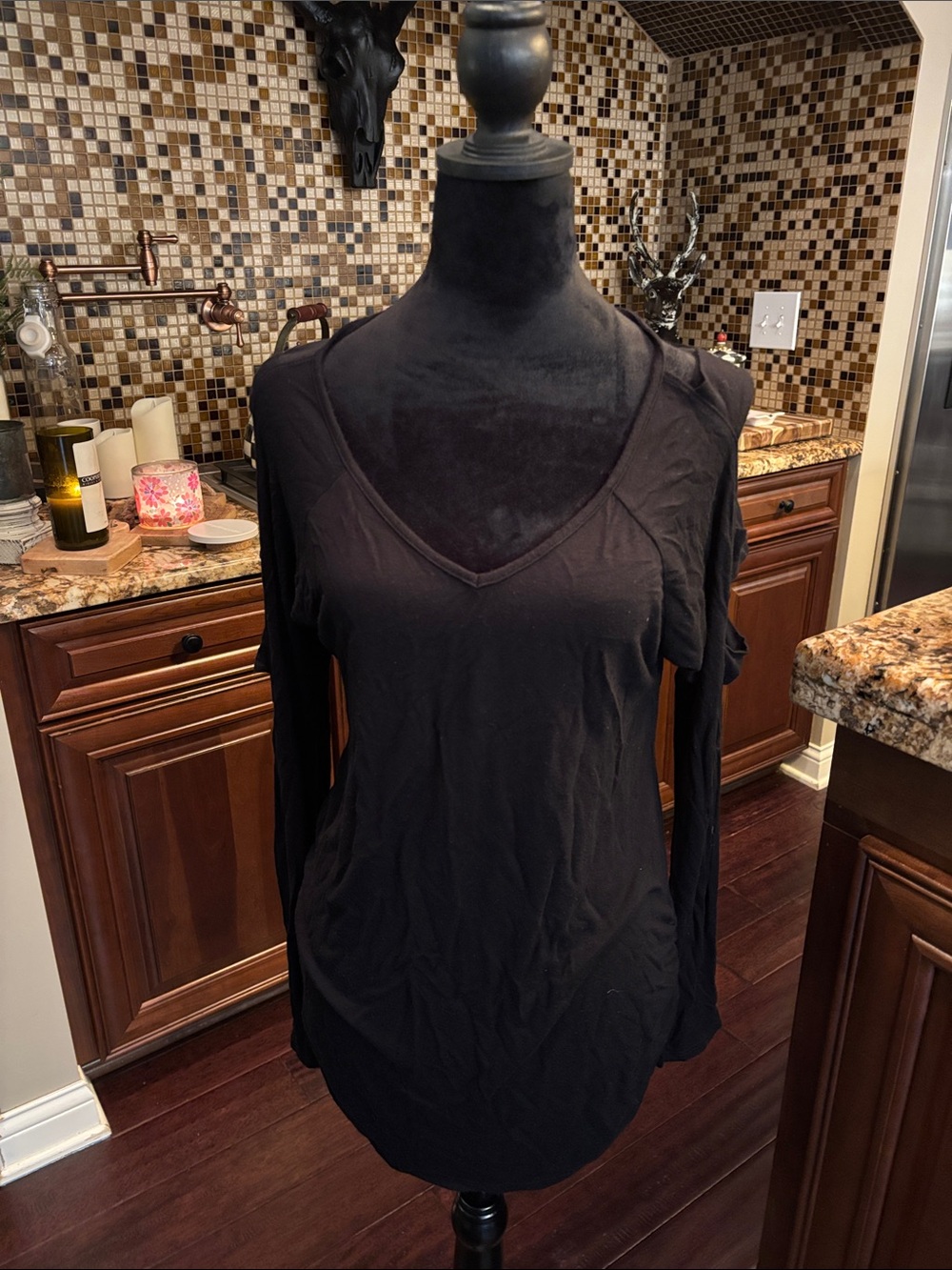 twenty second Black V-Neck Long Sleeve Top